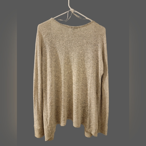 ✨️2/$20 AE Heathered Tan/Gray Cardigan Medium - Picture 2 of 6